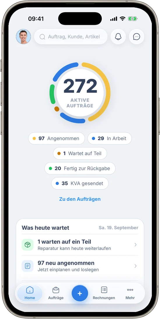 Auftragsverwaltung in der RepairCMS App auf dem iPhone, Startseite mit 272 aktiven Aufträgen nach Status